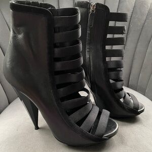 Gucci Heels Elastic Straps